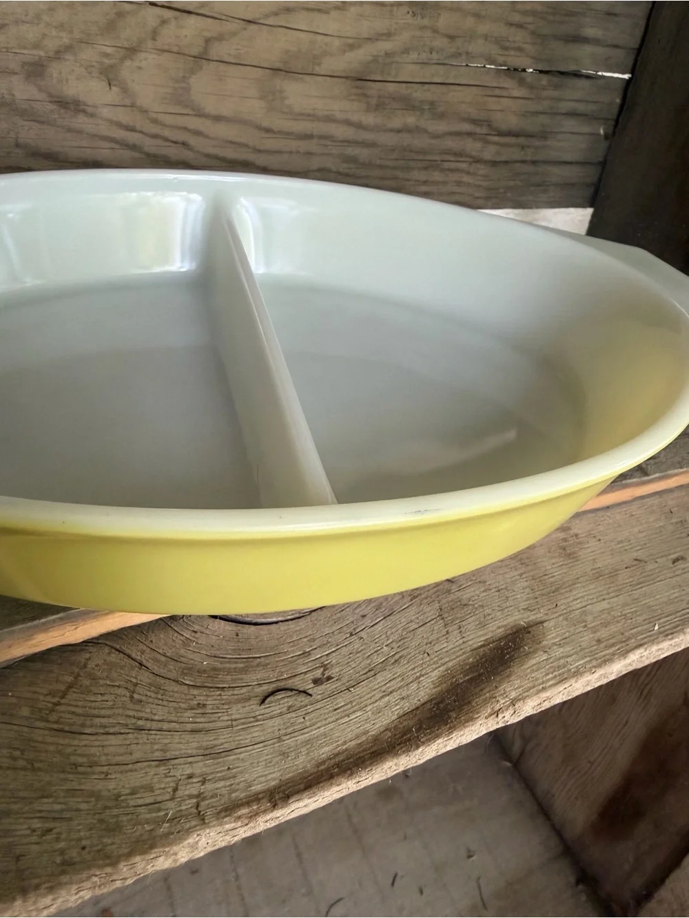 VINTAGE PYREX 1.5 Quart Yellow Casserole Dish #29